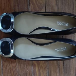 Michael Kors Navy Blue Patent Leather Pauline Mid Pump